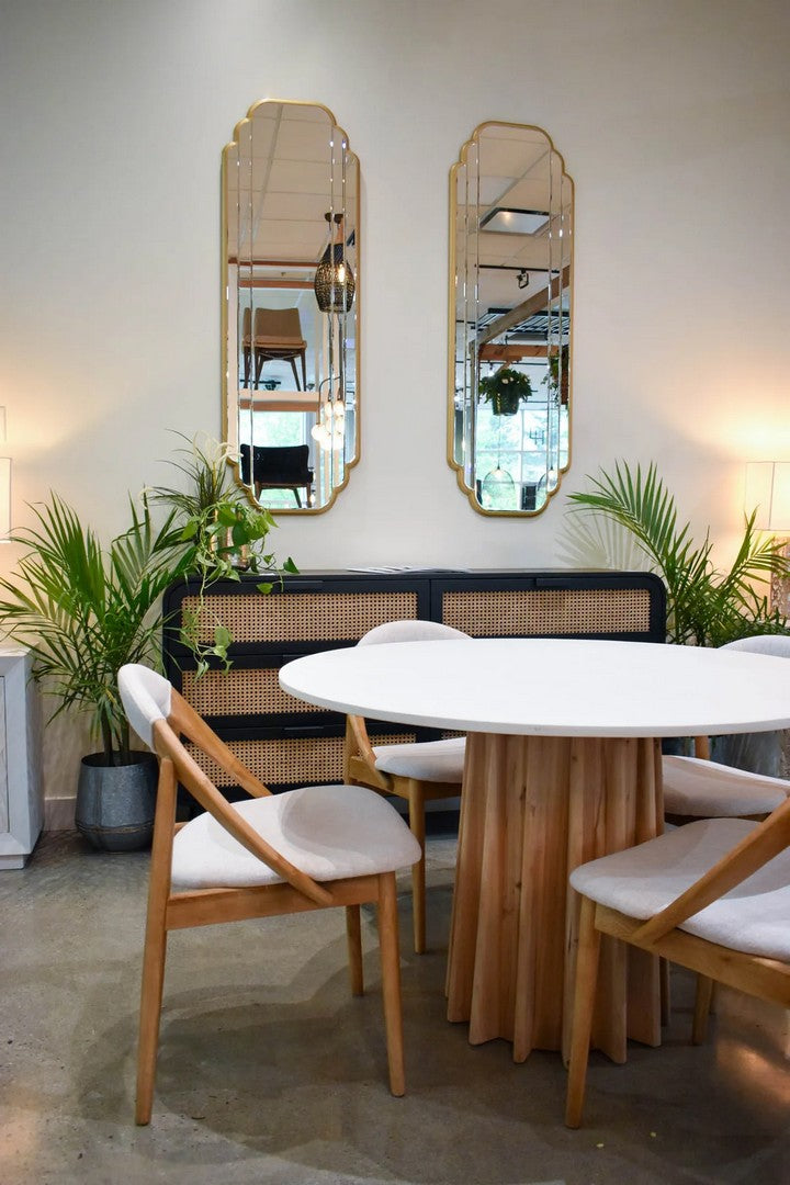 SCULPTURE DINING TABLE