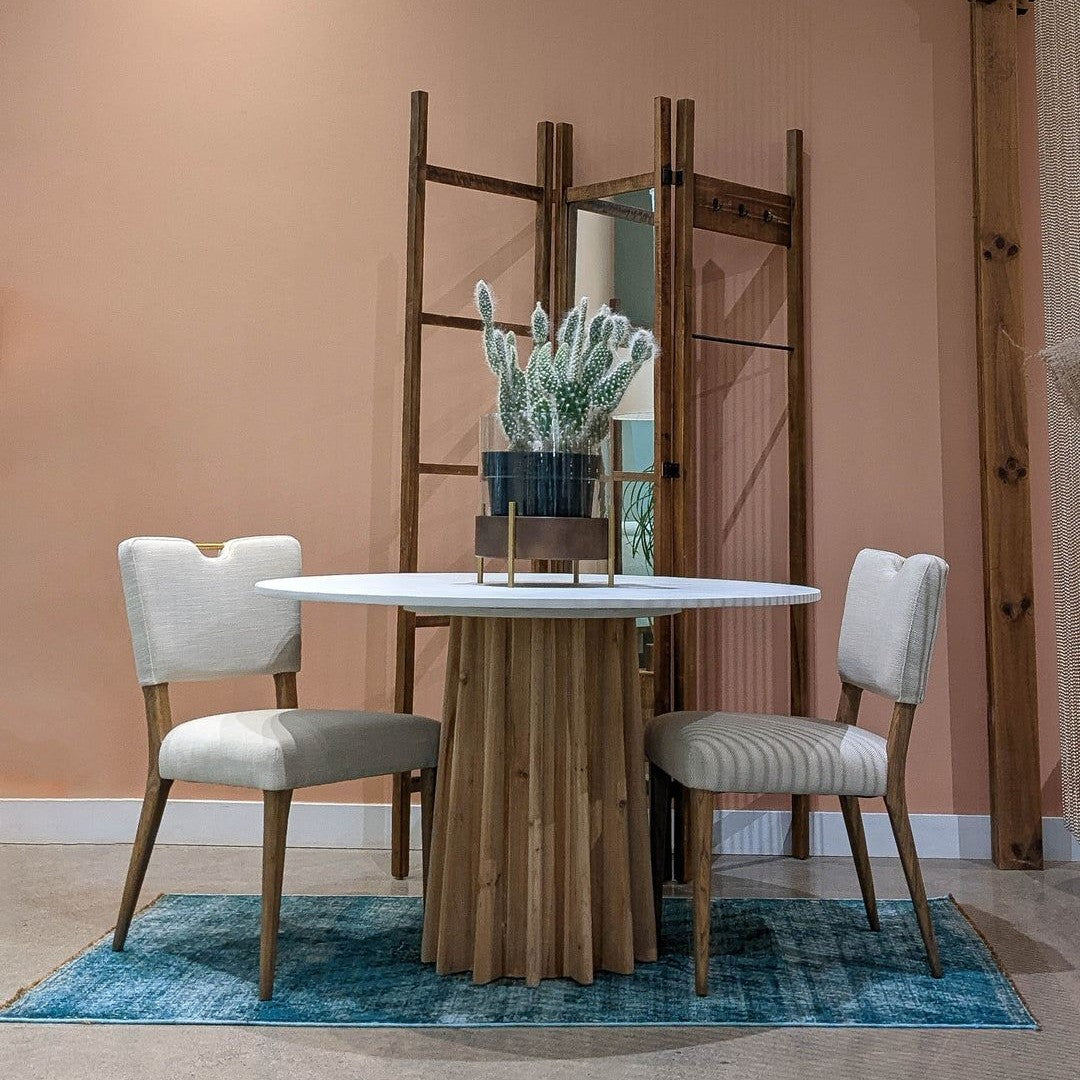 SCULPTURE DINING TABLE