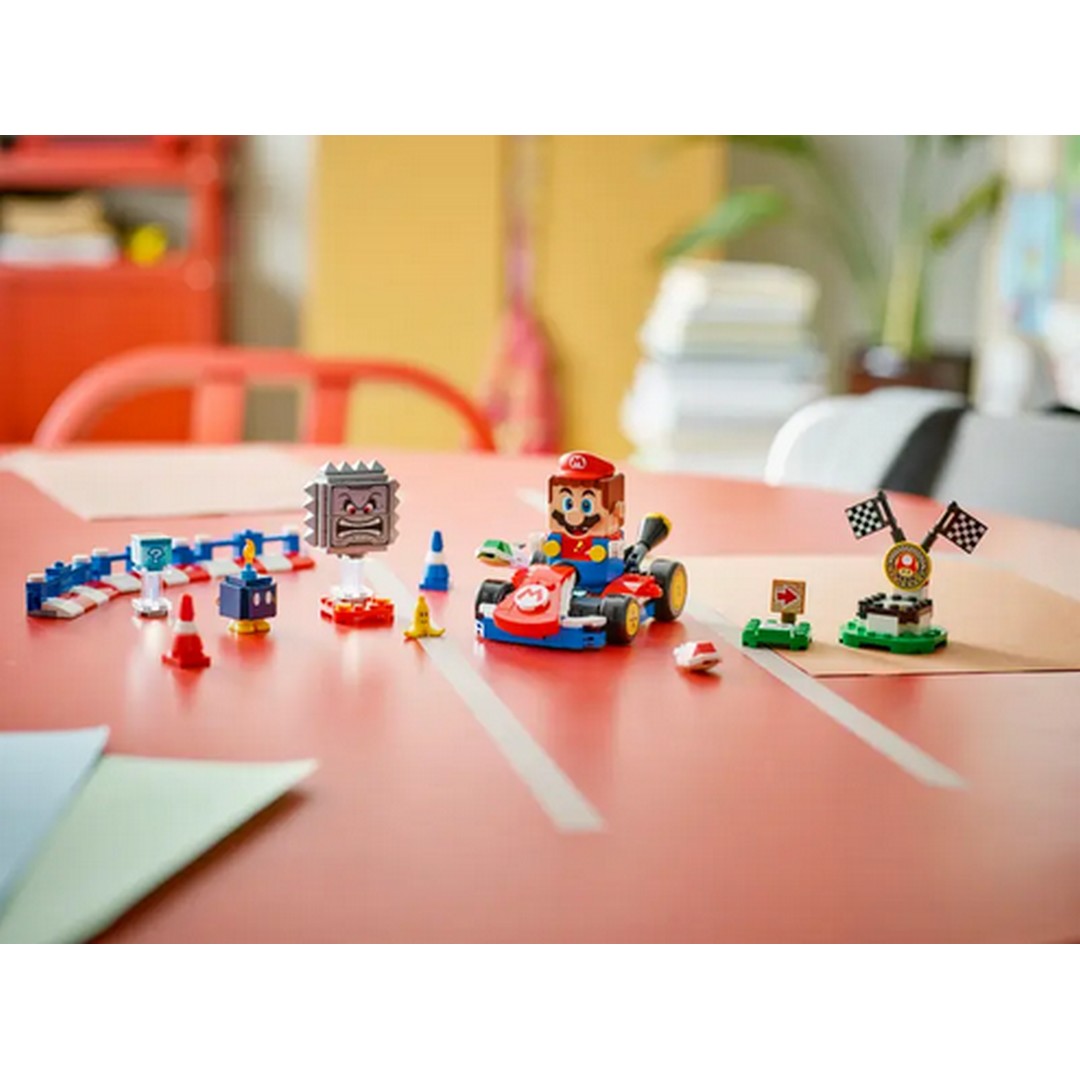 Mario Kart™ – Interactive LEGO® Mario™ & Standard Kart