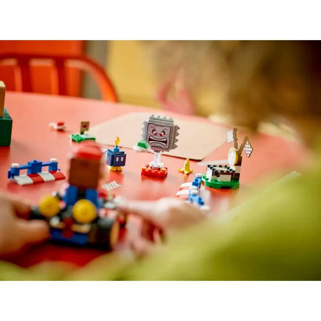 Mario Kart™ – Interactive LEGO® Mario™ & Standard Kart
