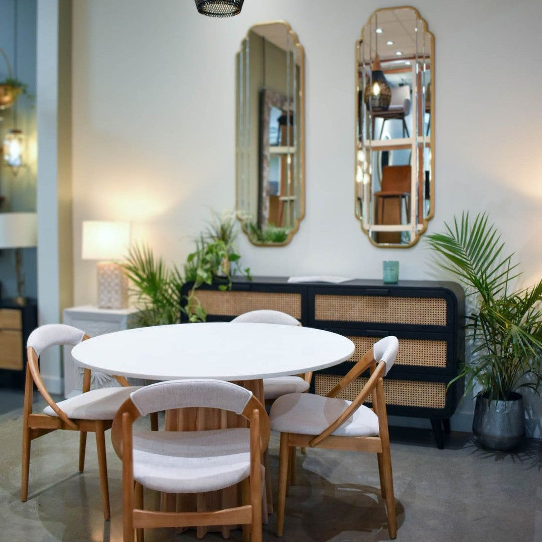 SCULPTURE DINING TABLE